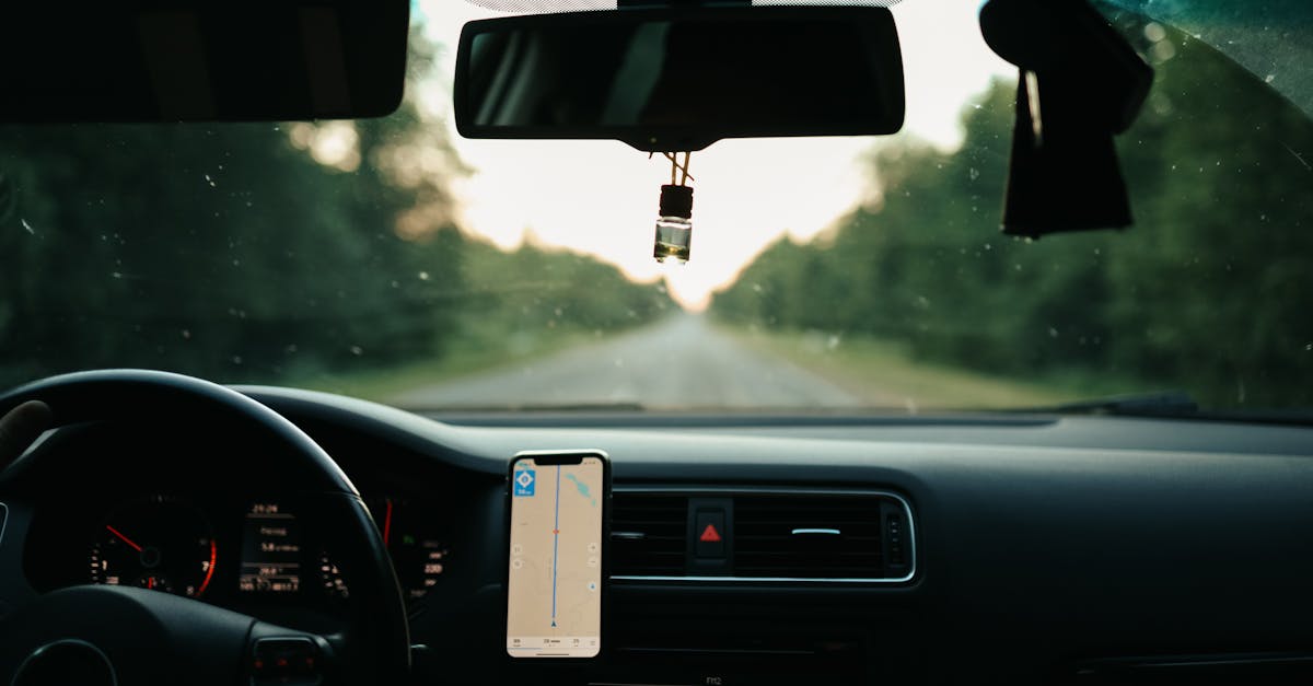 Comparing Toughened Glass to Other Windscreen Types