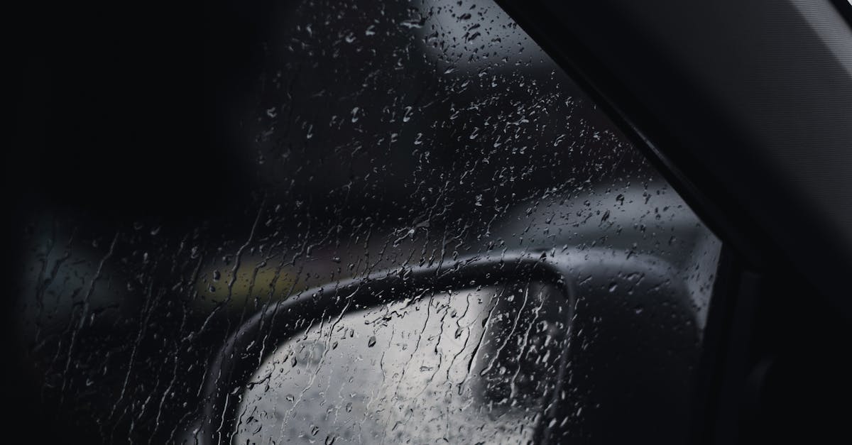 Navigating Claims for Windscreen Damage Under Australian Insurance