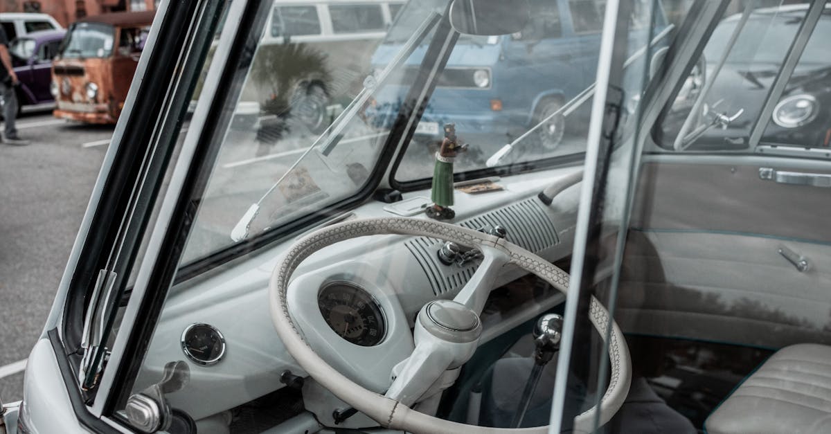 Signs That Indicate Your Toughened Glass Windscreen Needs Replacement