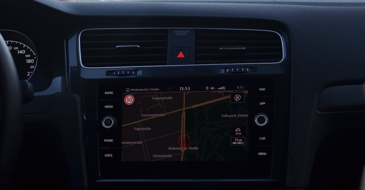 Steps to Follow If Your Windscreen Develops Cracks After Replacement
